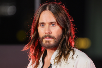 Jared Leto difoto saat pemutaran perdana 'Tron: Ares' di Berlin pada tahun 2025. Dok. Getty