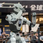 Amerika Serikat melarang impor robot humanoid, robot anjing, dan inverter buatan China karena alasan keamanan nasional. Apa dampaknya bagi Indonesia?