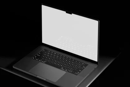 Daftar 10 laptop dengan baterai paling awet tahun 2026. HP OmniBook 3 16 menjadi juara dengan daya tahan hingga 34 jam.