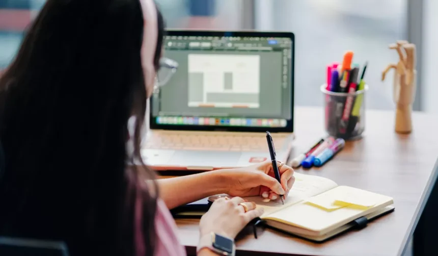 Foto Ilustrasi Memilih Model Bisnis yang Tepat