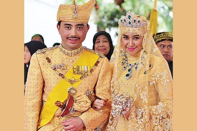 2026 08 10 gelar kerajaan menantu sultan brunei dicabut ini sosok raabi atul adawiyyah dan alasannya
