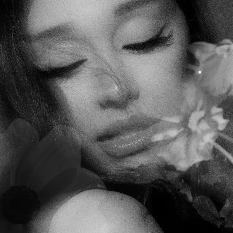 album Petal Ariana Grande