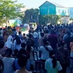 misa di luar gereja gempa Flores
