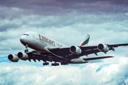 Penumpang Emirates terjebak 10 jam di pesawat